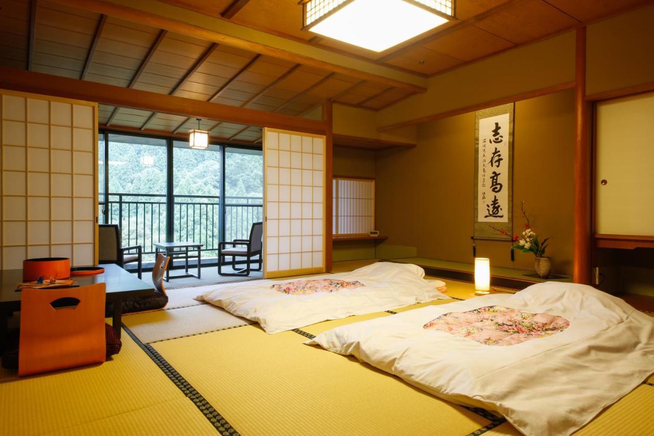 Yamanaka Onsen Hanatsubaki Kaga  Exterior photo
